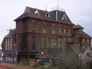 Cliff Brewery. Photo Richard Bloomfield, 2019